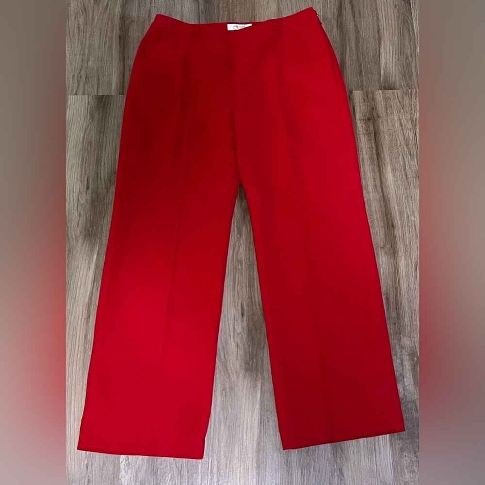 Women's Jones Studio Red Pleated Slacks